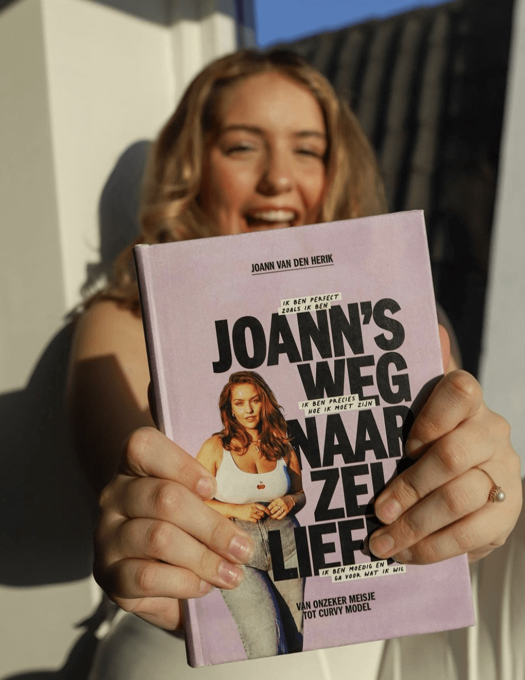 Body positivity model Joann van den Herik: “De wereld is mooier met zelfliefde en positiviteit”